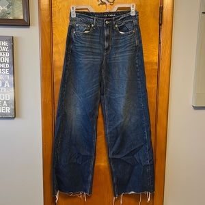 American Eagle Baggy Jean
